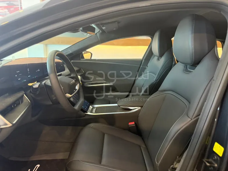 2024 Lucid Air Pure