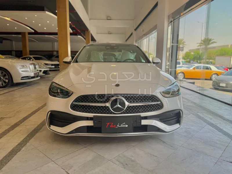 2025 مرسيدس - بنز إي 200 أي إم جي