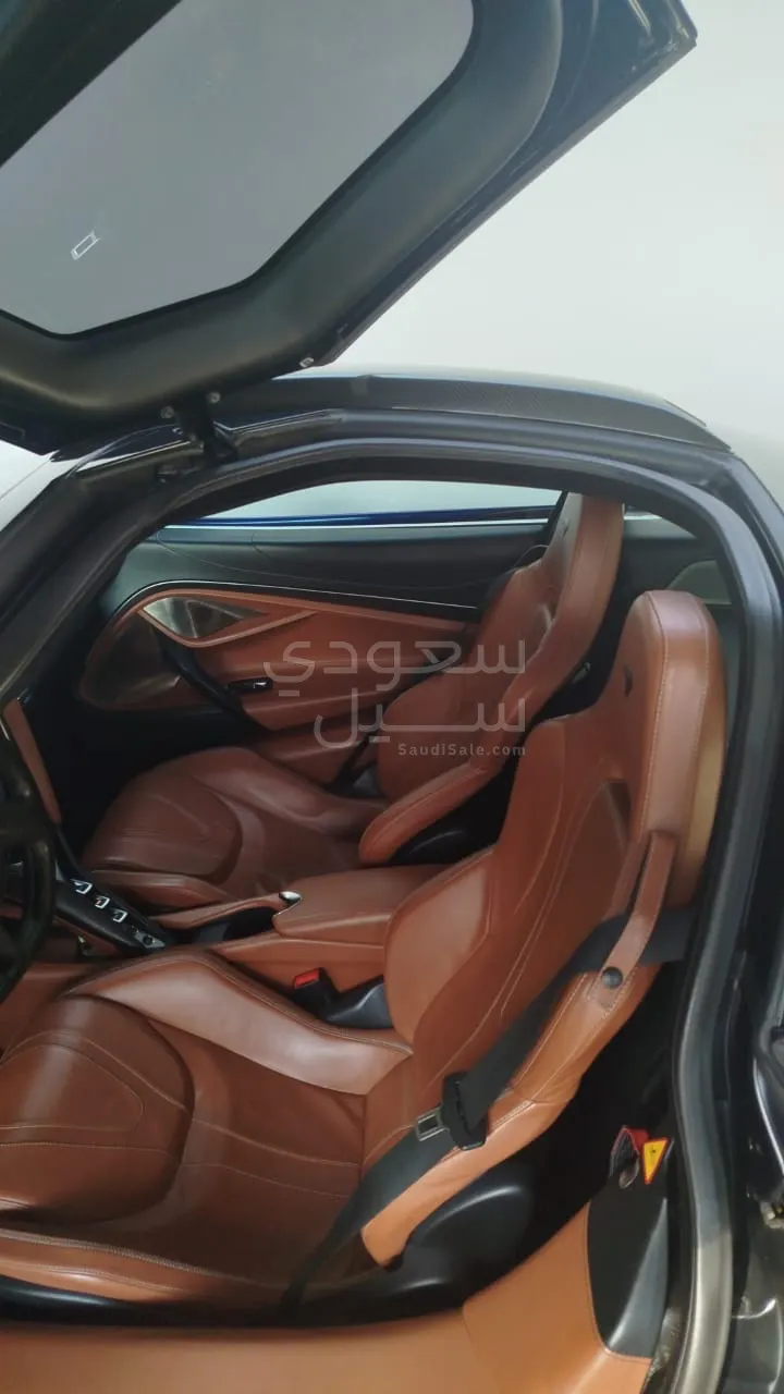 2018 مكلارين 720 إس