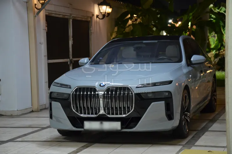 2024 BMW 7 Series 735Li