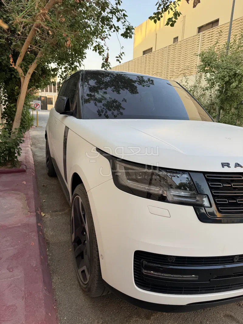 2023 Land Rover Range Rover HSE