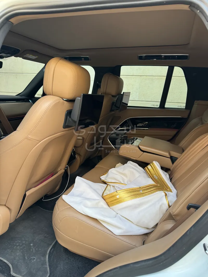 2023 Land Rover Range Rover HSE