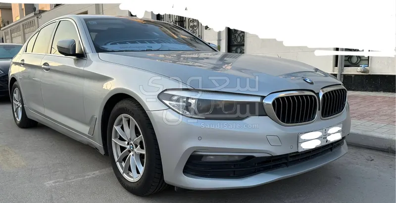 2019 بي ام دبليو الفئة الخامسة 520 أي
