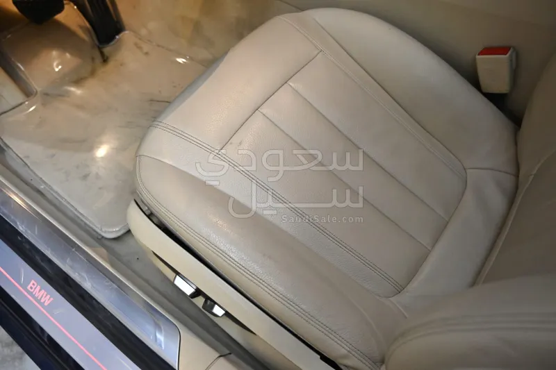 2016 بي ام دبليو الفئة السابعة 730 إل أي