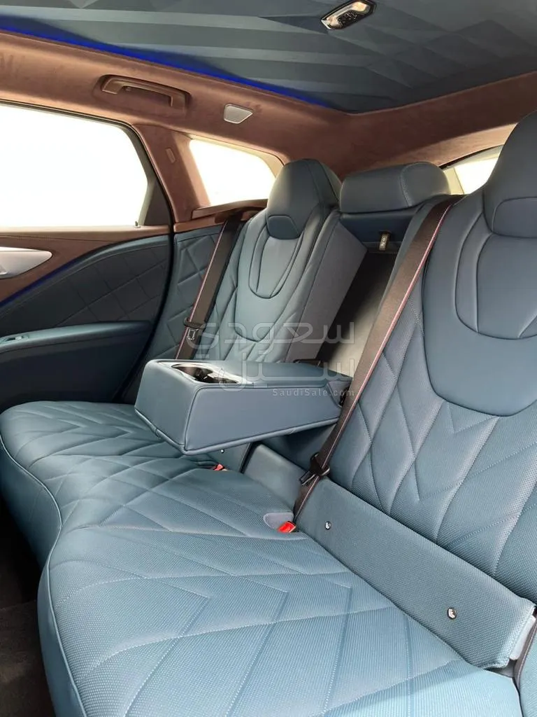 2023 BMW XM