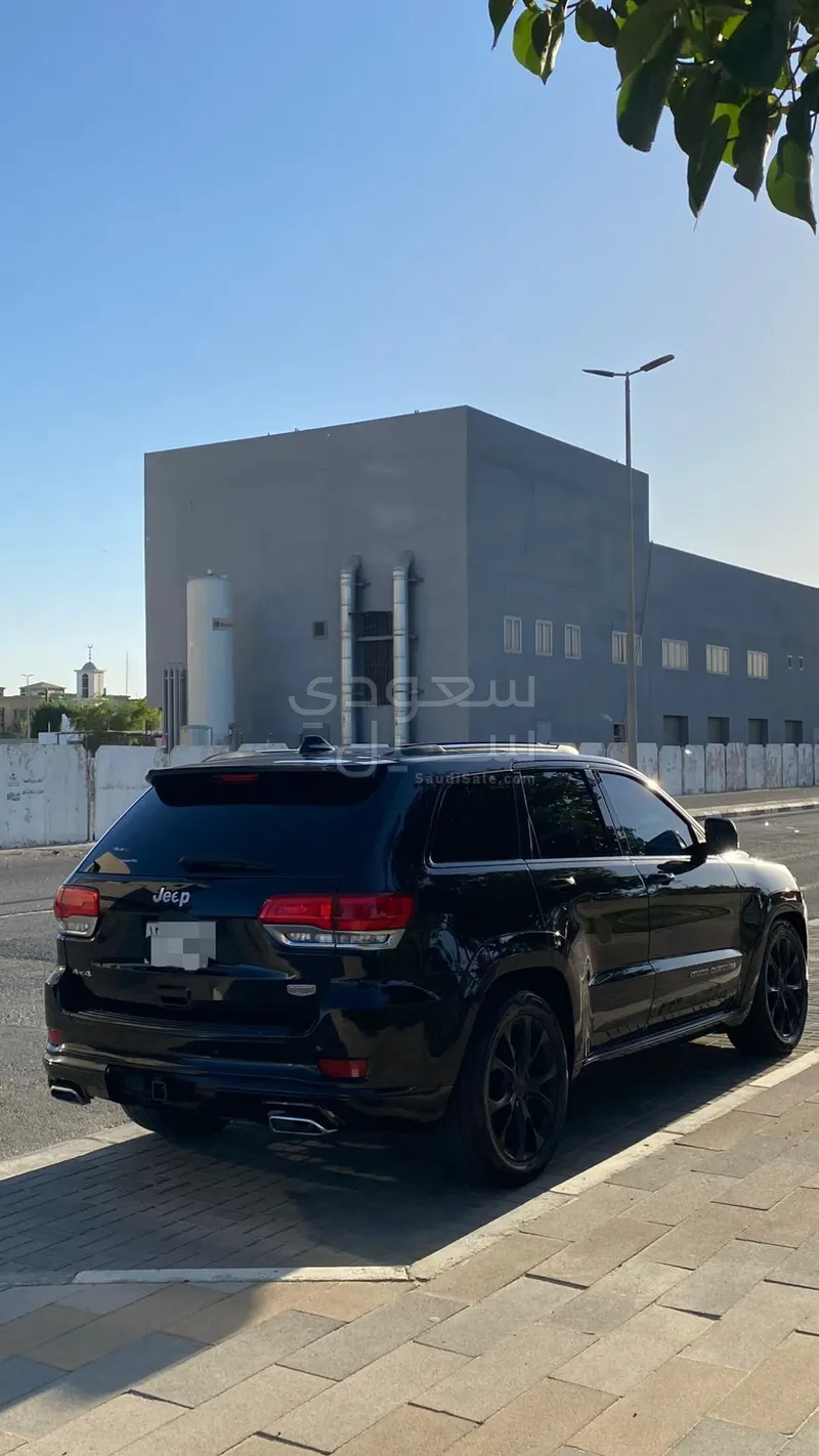 2020 Jeep Grand Cherokee Summit