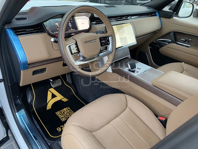 2025 Land Rover Range Rover Autobiography