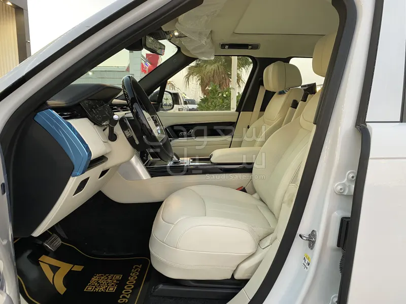 2025 Land Rover Range Rover Autobiography