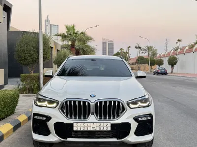 2021 BMW X Series 6