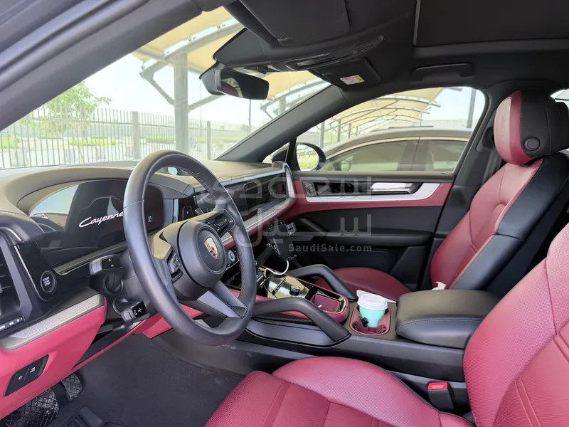 2024 Porsche Cayenne Coupe