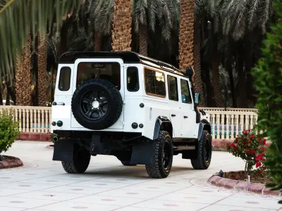 2012 لاند روفر ديفيندر 110