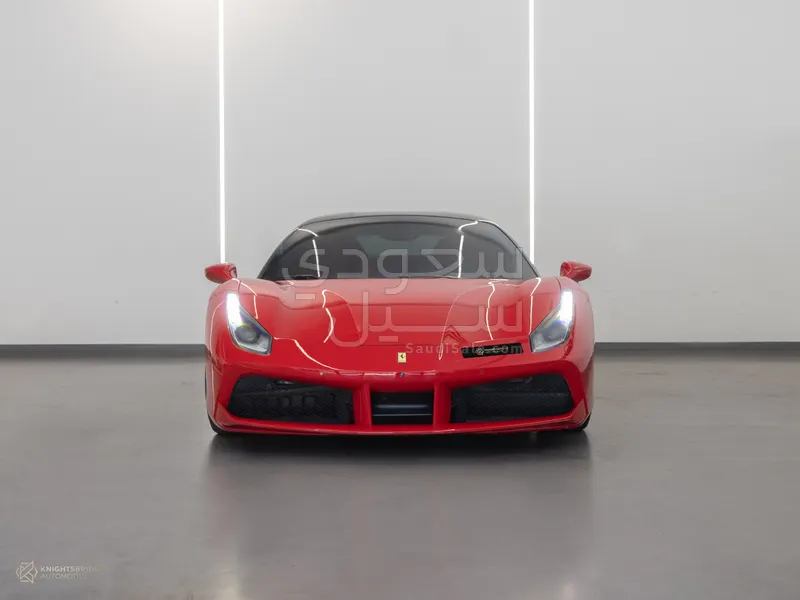 2016 فيراري 488 جي تي بي