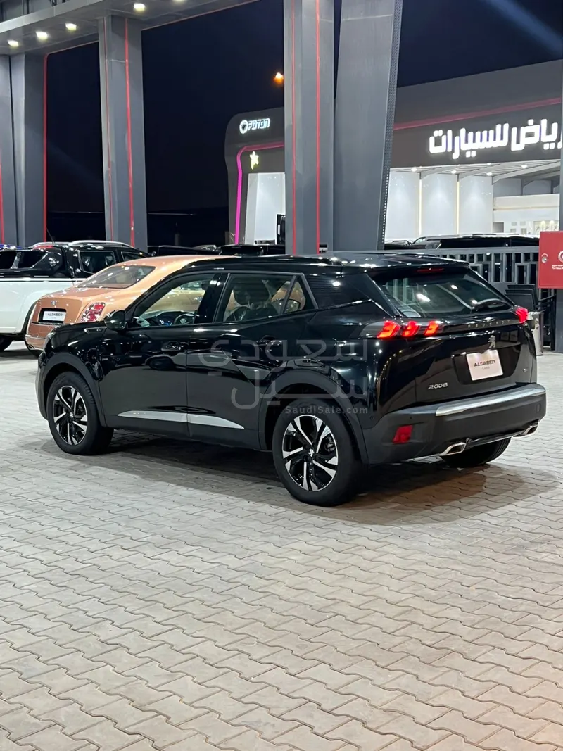 2023 بيجو 2008