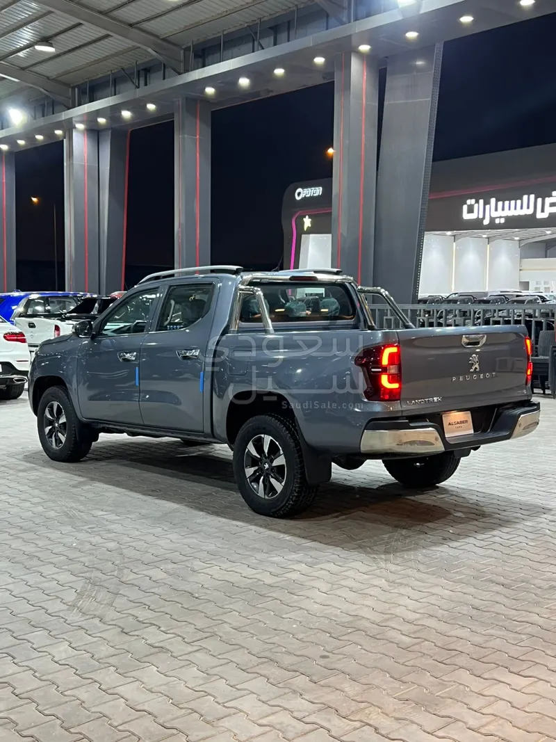 2023 بيجو بيك اب