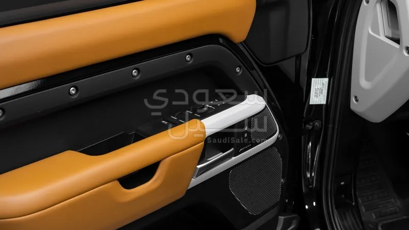 2024 Land Rover Defender HSE