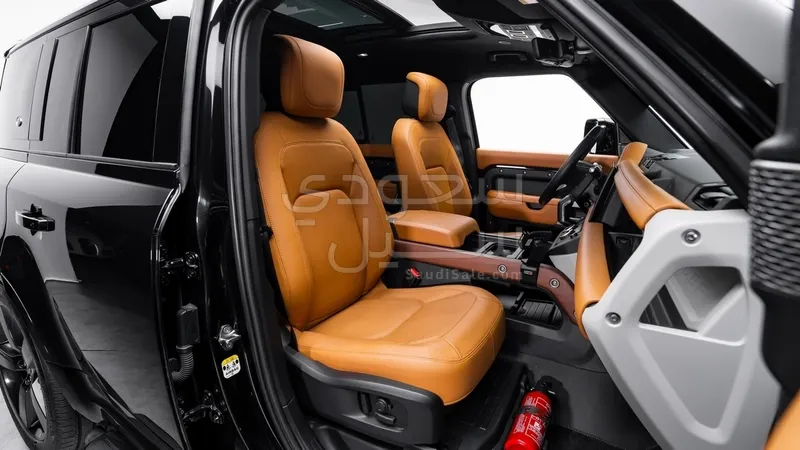2024 Land Rover Defender HSE