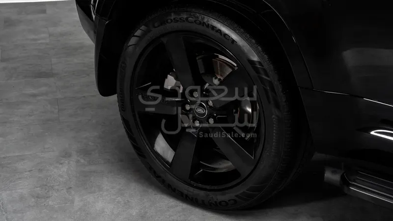 2024 Land Rover Defender HSE