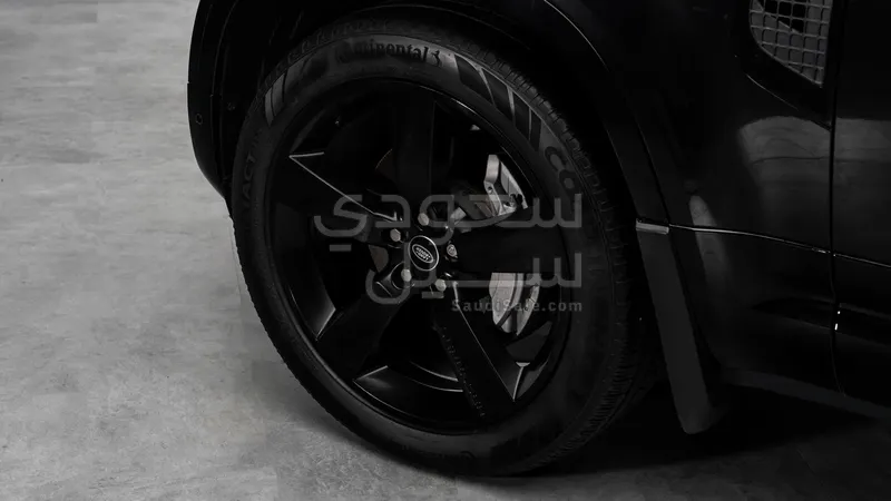 2024 Land Rover Defender HSE