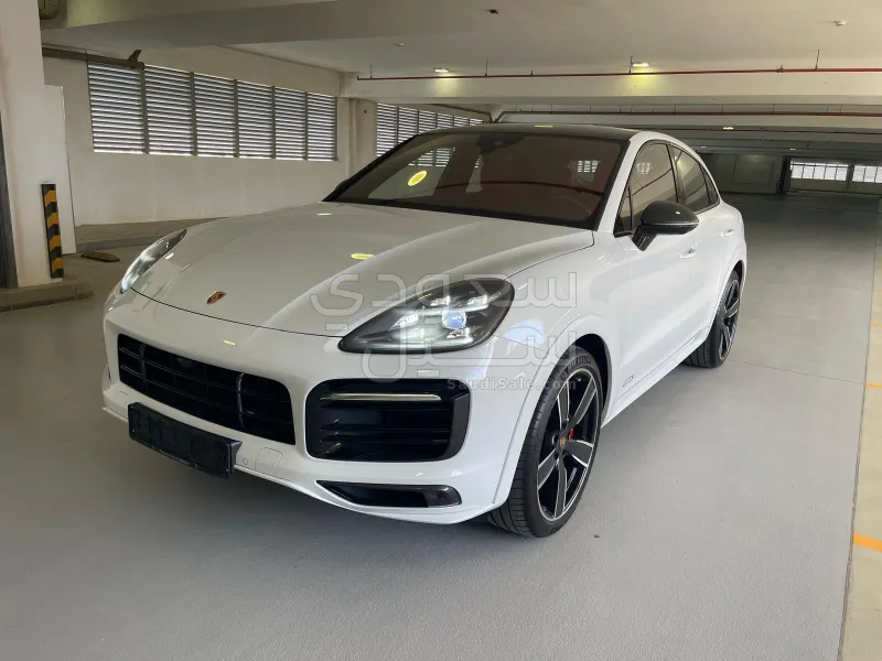 2021 Porsche Cayenne GTS