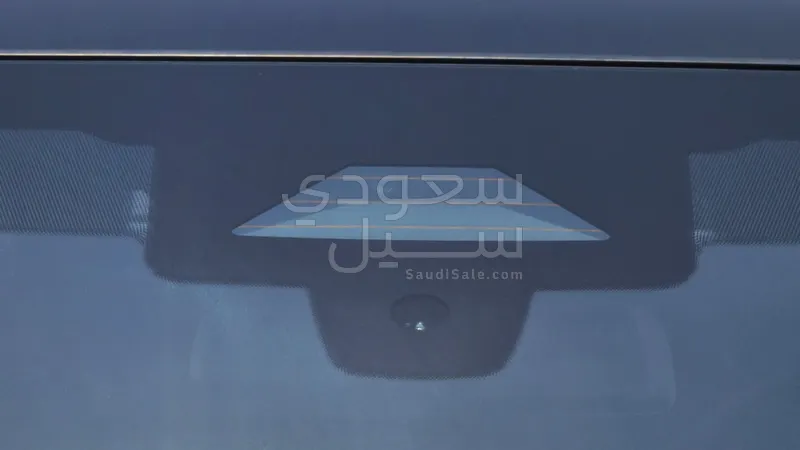 2025 بي ام دبليو الفئة الخامسة 520 أي