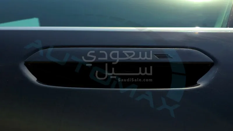 2025 بي ام دبليو الفئة الخامسة 520 أي