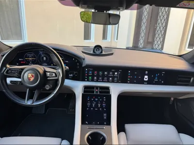 2021 بورش تايكان تيربو