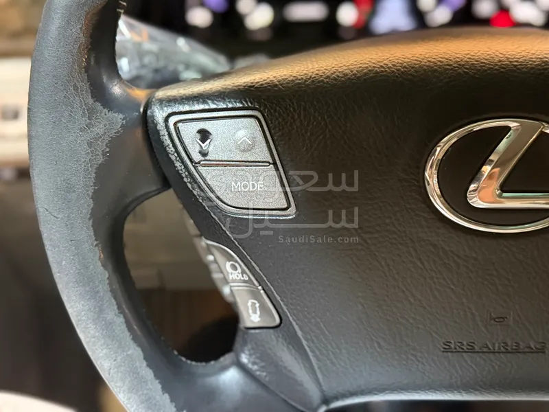 2010 لكزس إل إس 460 إل