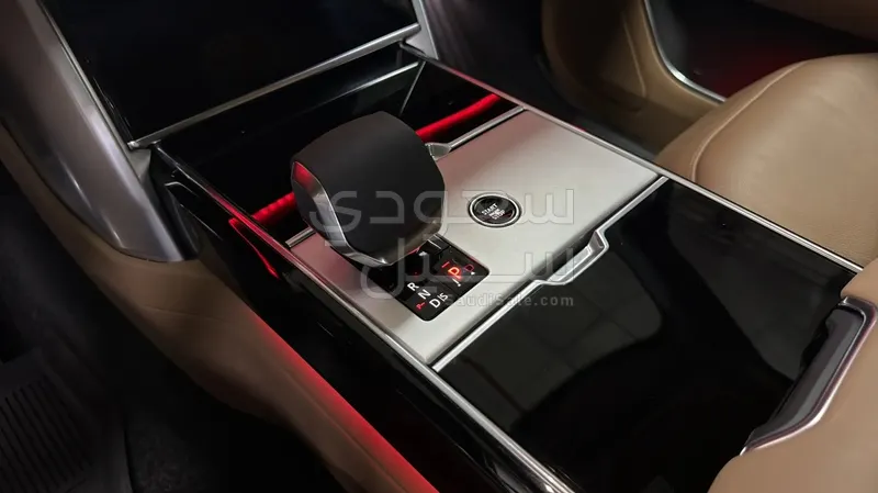 2025 Land Rover Range Rover HSE