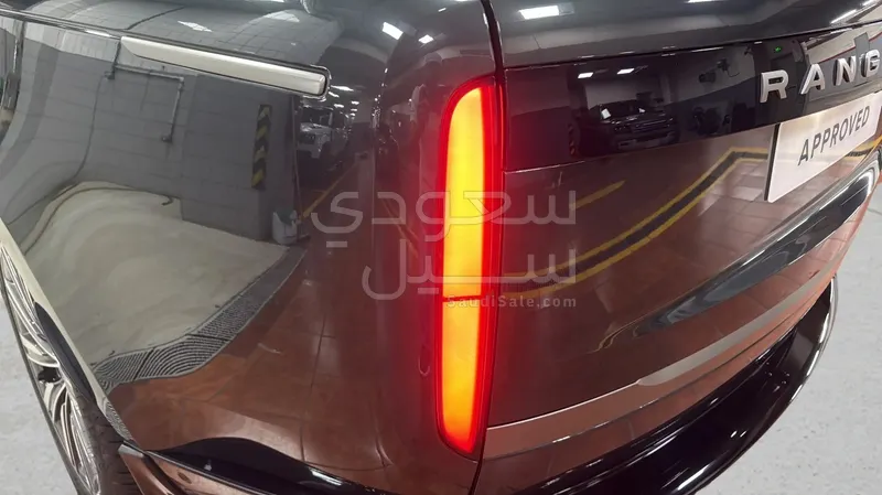2025 Land Rover Range Rover HSE