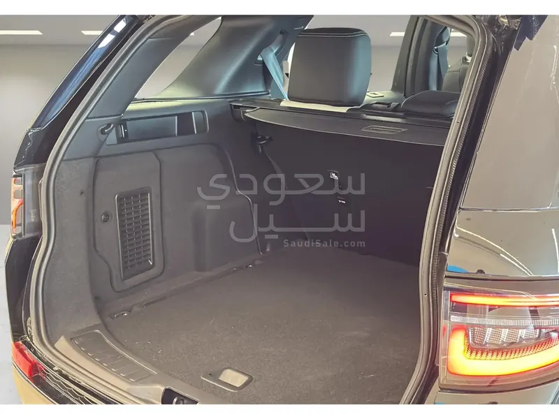 2025 لاند روفر ديسكفري سبورت