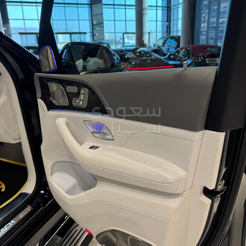 2025 مرسيدس - بنز جي إل إس 600 مايباخ