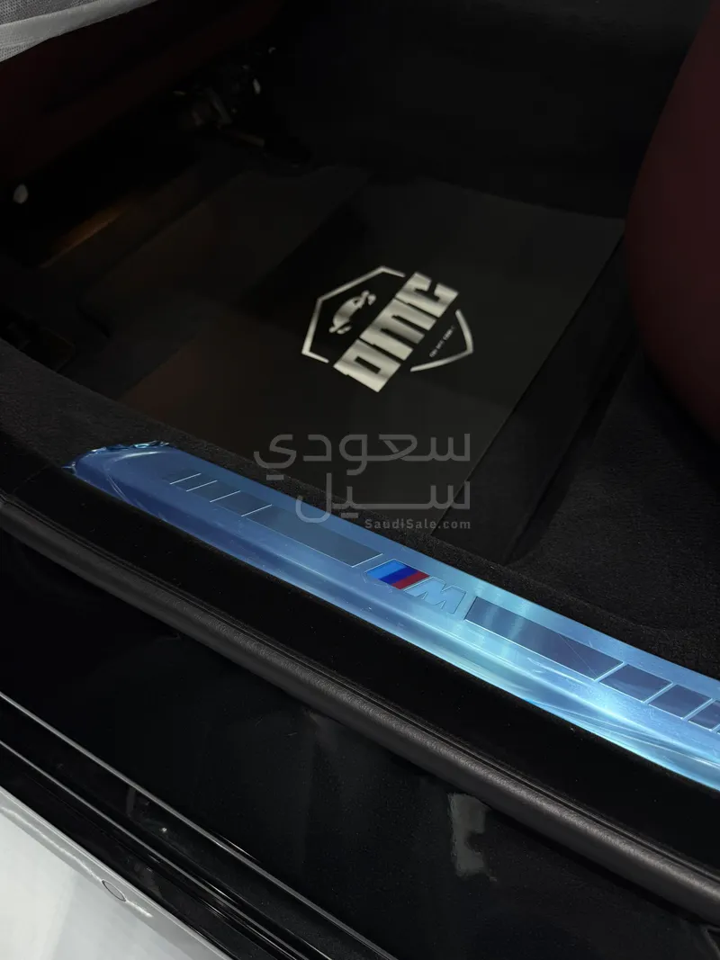 2025 بي ام دبليو الفئة السابعة 735 إل أي