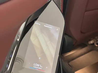 2025 بي ام دبليو الفئة السابعة 735 إل أي