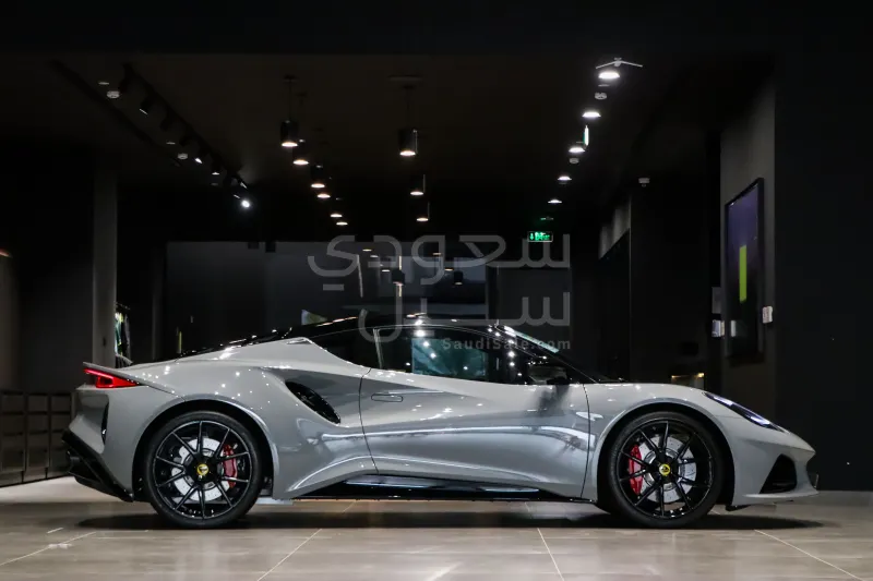 2025 Lotus Emira Turbo SE