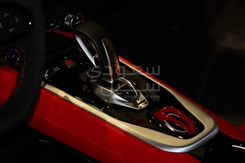 2025 Lotus Emira Turbo SE