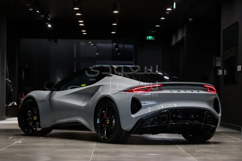 2025 Lotus Emira Turbo SE