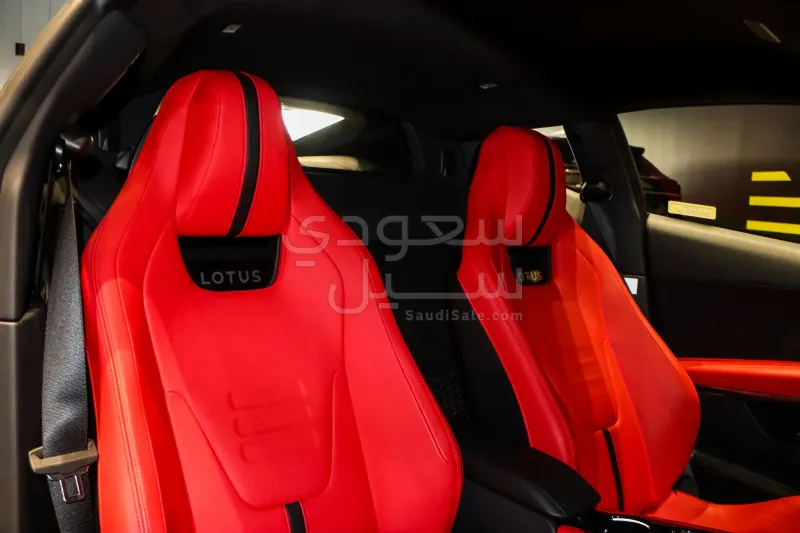 2025 Lotus Emira Turbo SE
