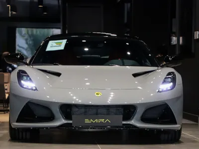 2025 Lotus Emira Turbo SE