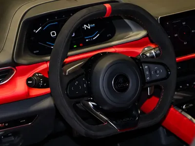 2025 Lotus Emira Turbo SE