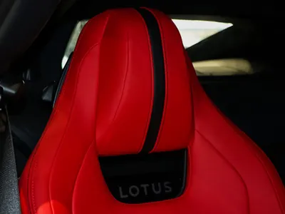 2025 Lotus Emira Turbo SE
