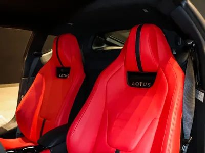 2025 Lotus Emira Turbo SE
