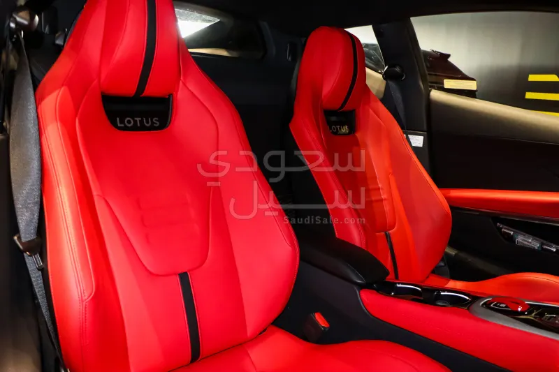 2025 Lotus Emira Turbo SE