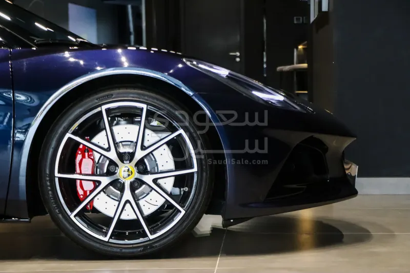 2025 Lotus Emira Turbo SE
