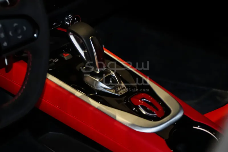 2025 Lotus Emira Turbo SE