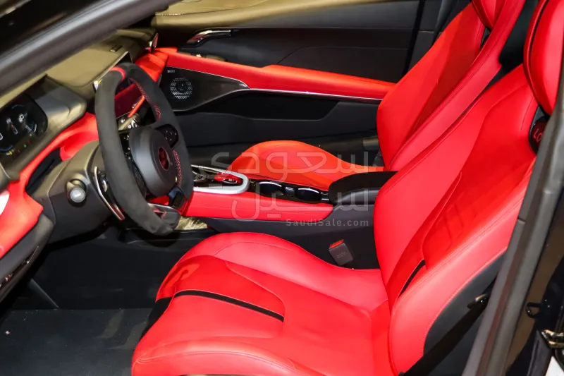 2025 Lotus Emira Turbo SE