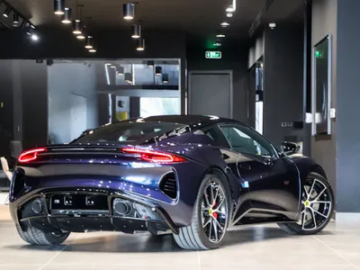 2025 Lotus Emira Turbo SE