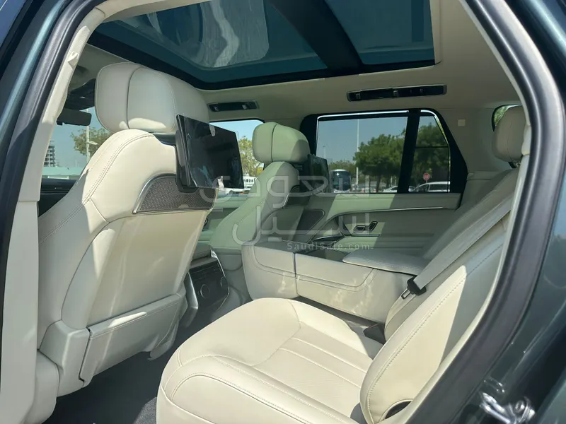 2024 Land Rover Range Rover Autobiography