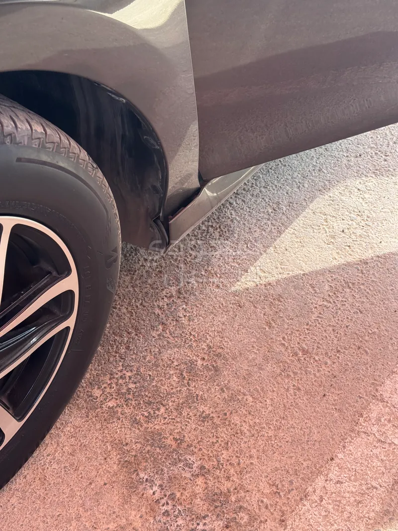 2023 تويوتا كامري ال اي