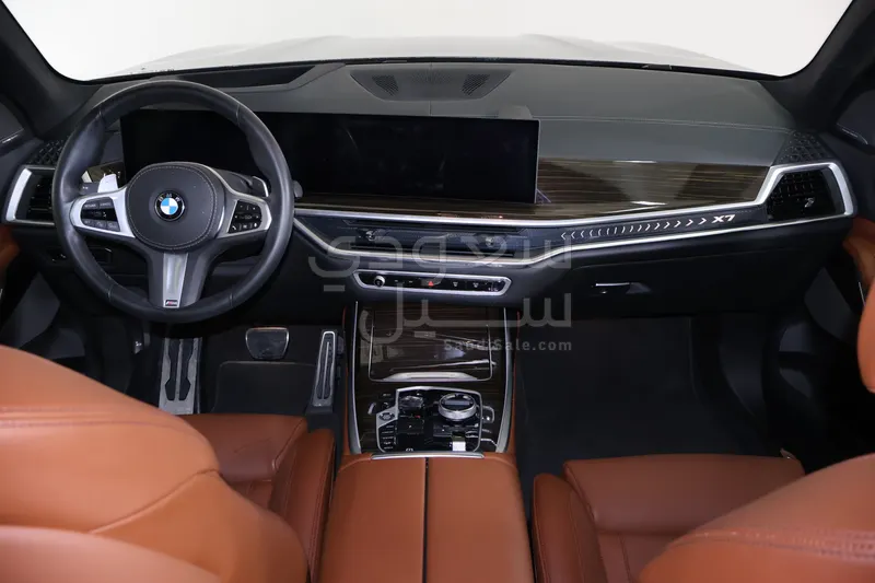 2024 BMW X Series 7 M kit