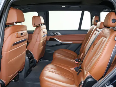 2024 BMW X Series 7 M kit